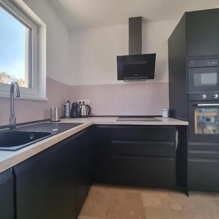 Villa Con Tres Palmeras *