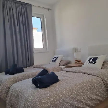 Villa Con Tres Palmeras